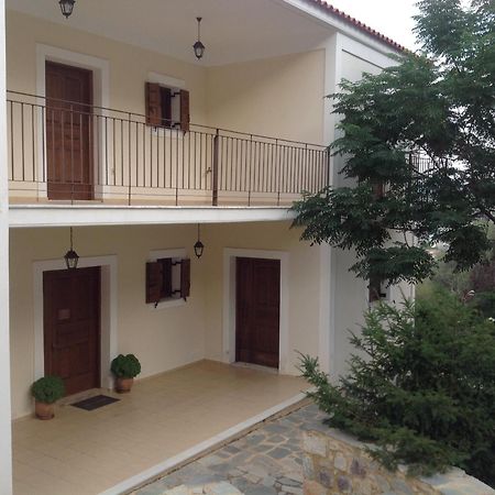Xenonas Nikia Hotel Yerákion Exterior foto